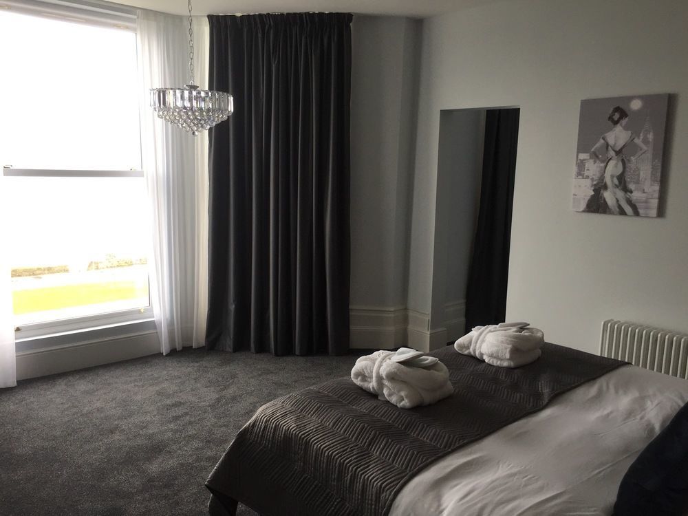 The View Hotel Folkestone, A Member Of Radisson Individuals Экстерьер фото