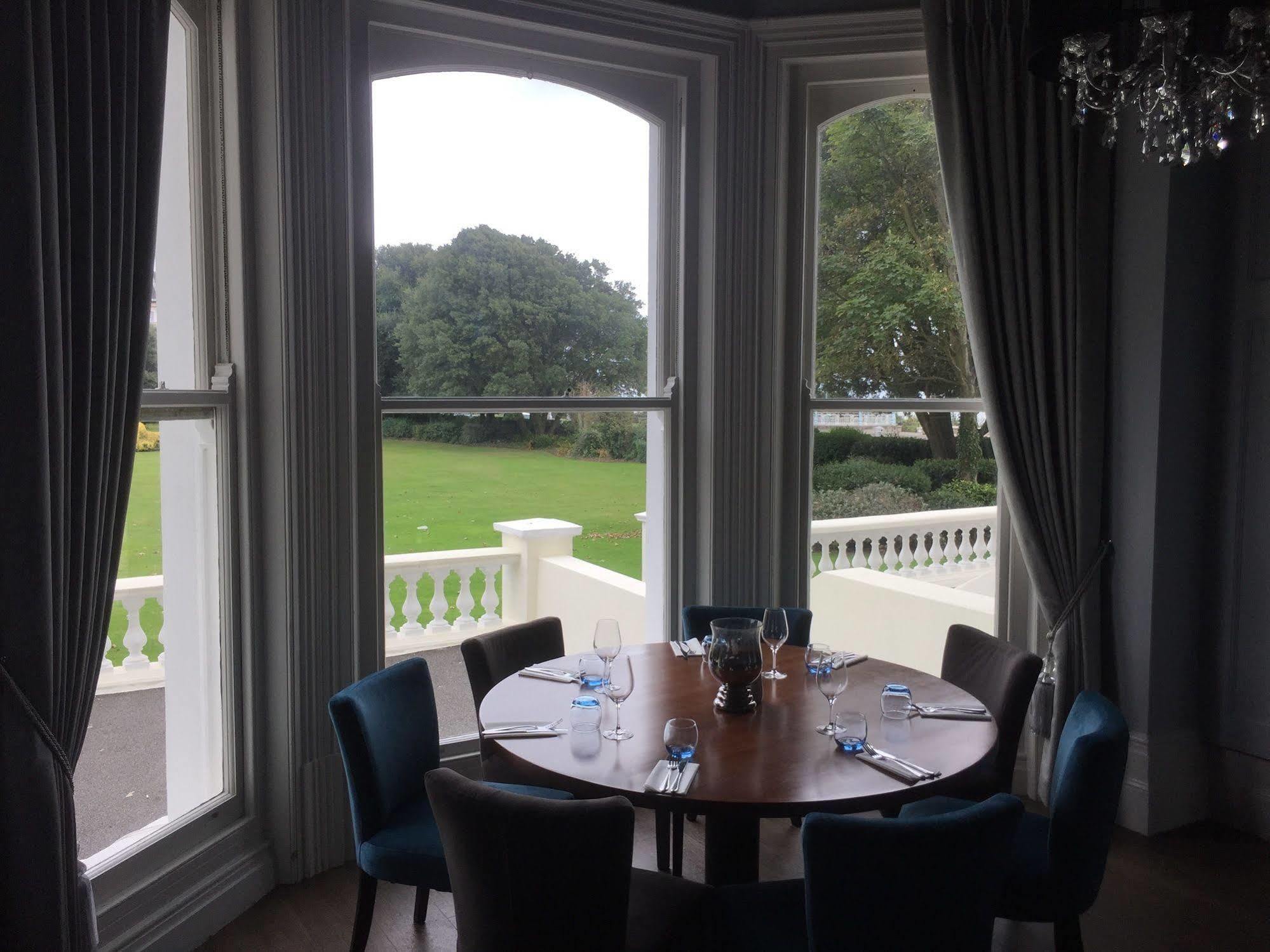The View Hotel Folkestone, A Member Of Radisson Individuals Экстерьер фото